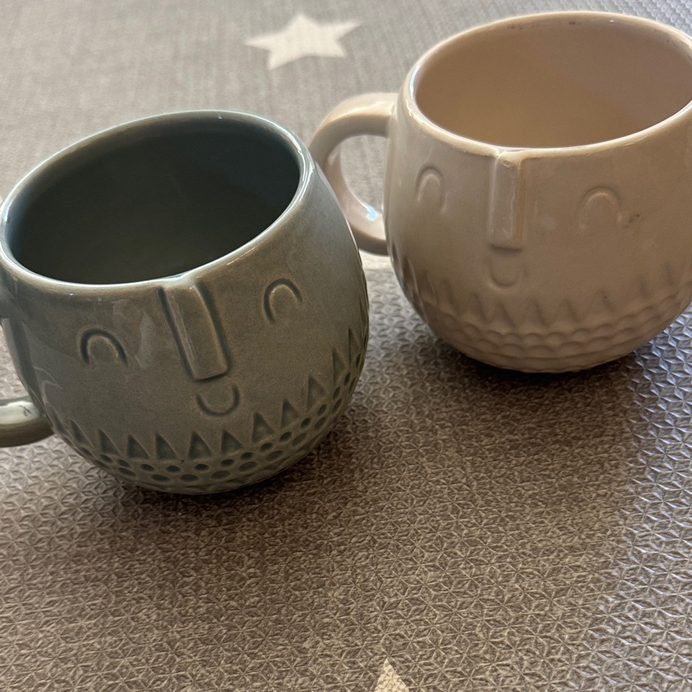 Ceramic Face Mugs - Set of 2 in Green and Cream